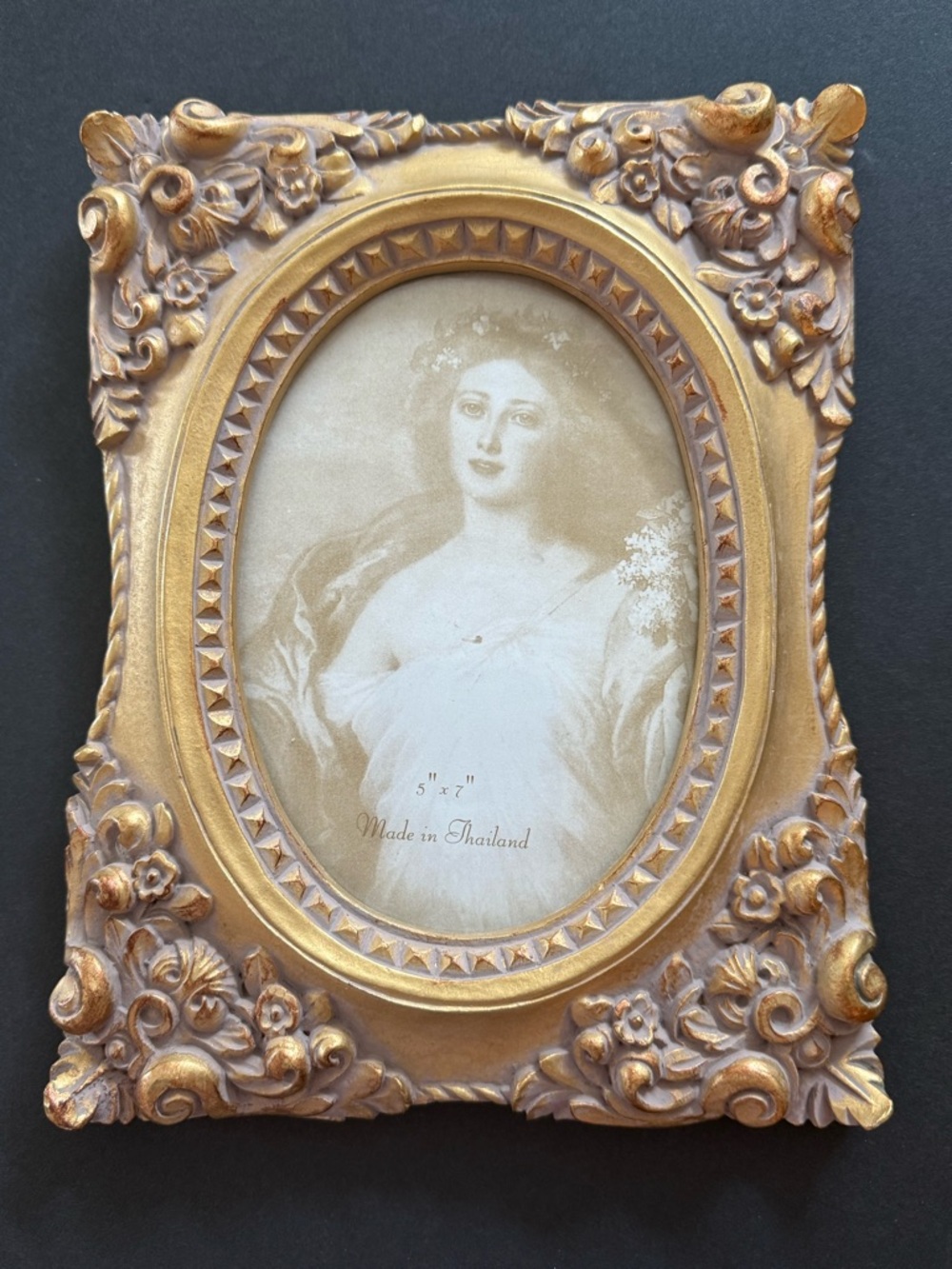 Gold Toned Ornate Picture Frame 5x7 Elegant Rosette Boarder Made In Thailand